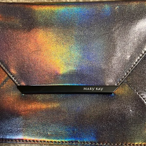 Mary Kay Clutch Bag - Picture 2 of 8